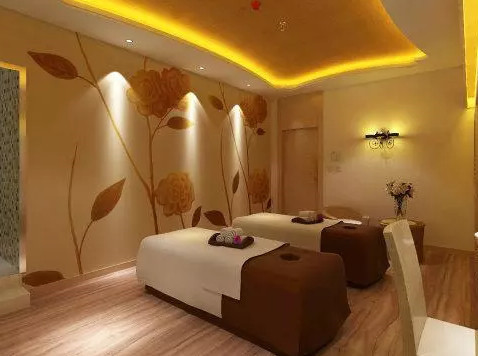 带朋友去深圳南山区好的spa休闲会所，一身轻松！墙裂推荐！