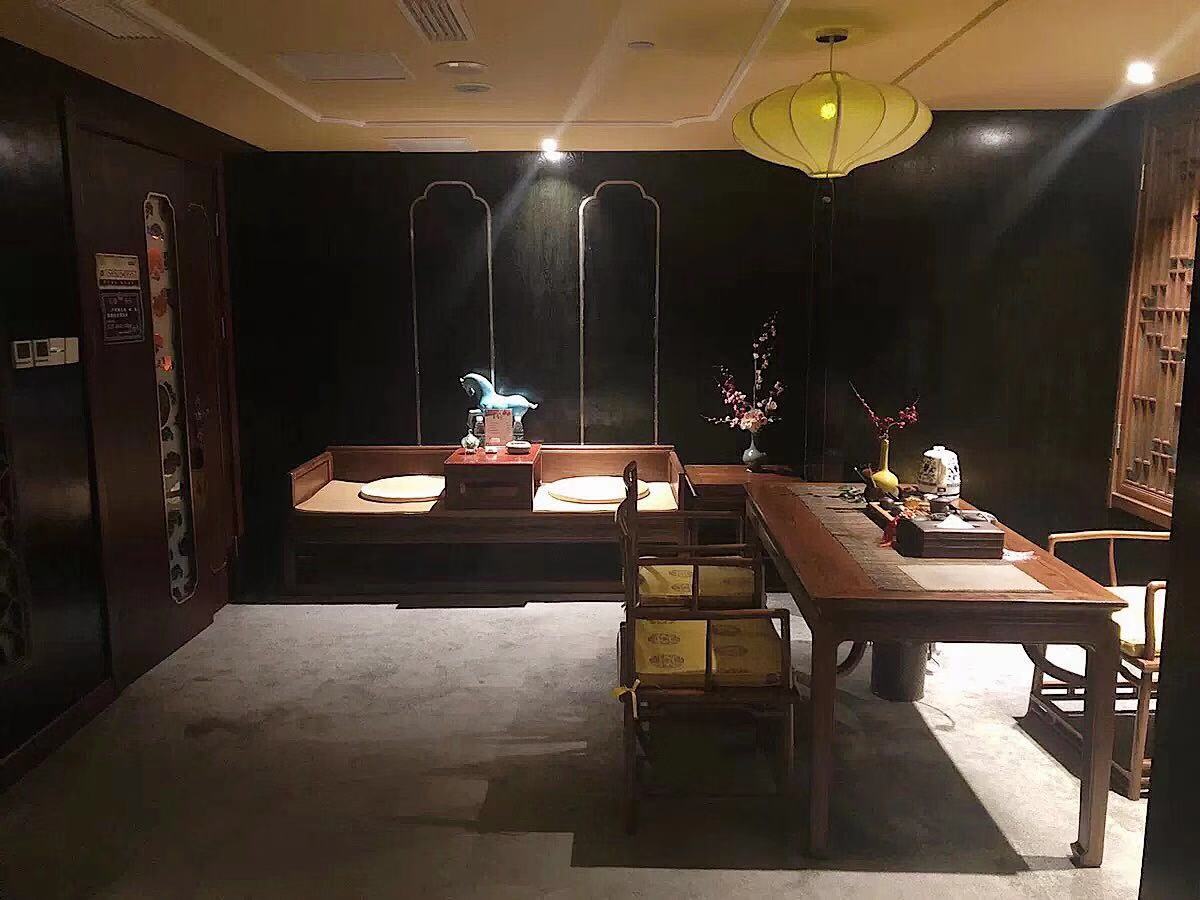 上海普陀区新开业的理疗会所店，一处充满众多诱惑又浪漫多情的地方