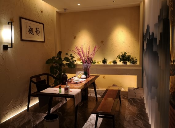 上海杨浦区高端养生spa会所店，技师的服务态度很好