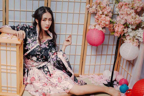 尊享浪漫，奢适足疗，上街区高端柔式会馆