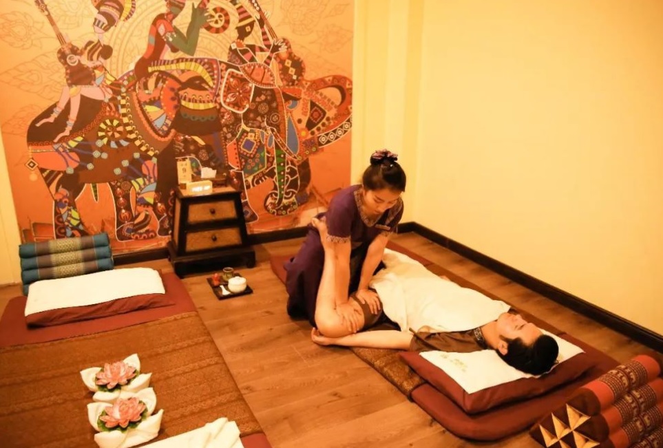 海曙区高端桑拿会所，男士尊享花样服务体验