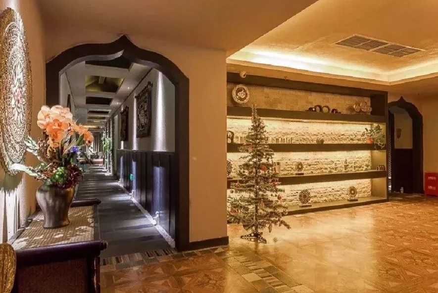 南昌会所联系方式揭秘：尊享热线，尊贵体验